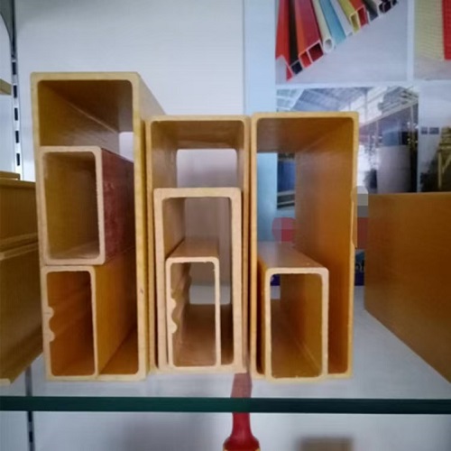 Tubu rettangolari tal-fibreglass